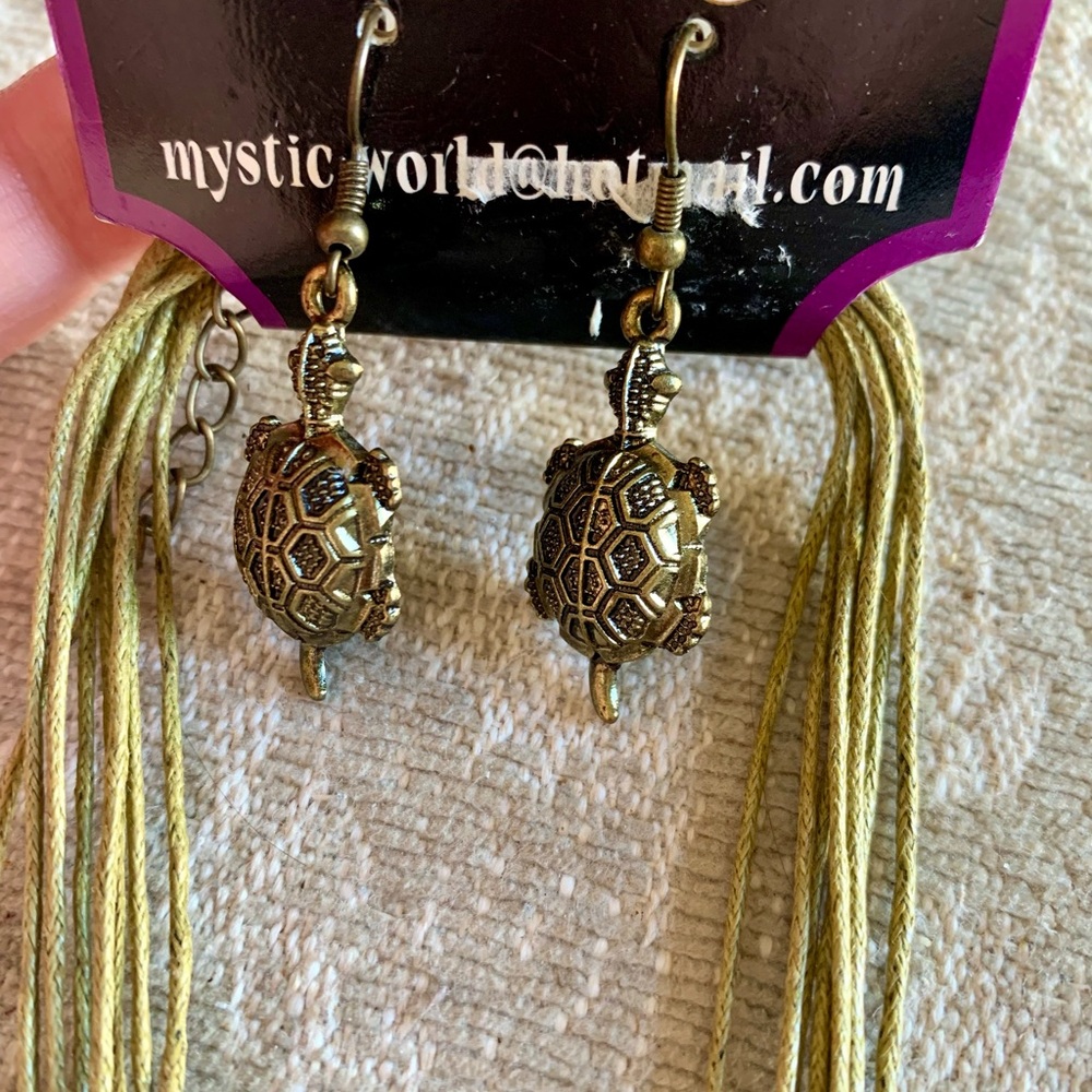 Turtle Pendant Necklace & Earrings - Picture 3 of 3